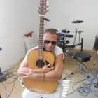 1328685215_y_01024f8f