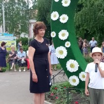«Пусть детство радостно смеётся»