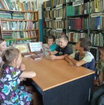 «Мин кулыма китап алам»