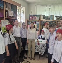 Экскурсия в библиотеку