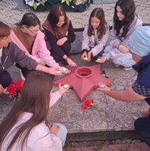 И пусть поколения знают, и пусть поколения скорбят…