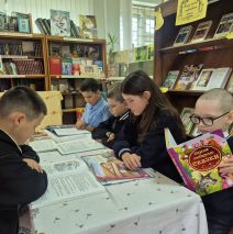 «Волшебный мир сказок: на языках народов России»